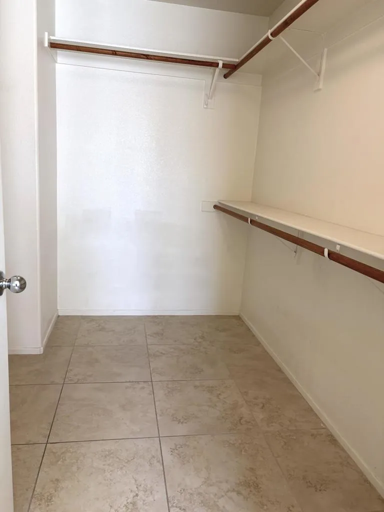 Tramonto primary walk in closet