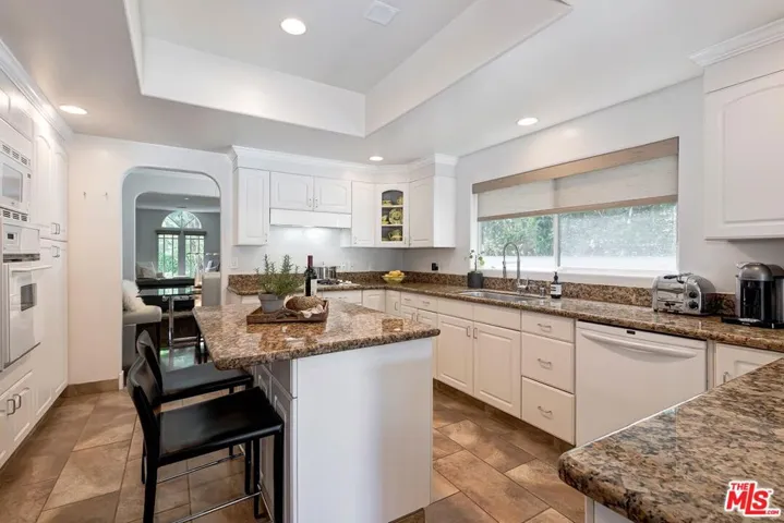 453 N Alfred Street, Los Angeles, California 90048