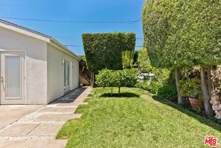 453 N Alfred Street, Los Angeles, California 90048