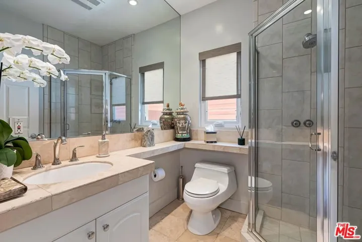 453 N Alfred Street, Los Angeles, California 90048