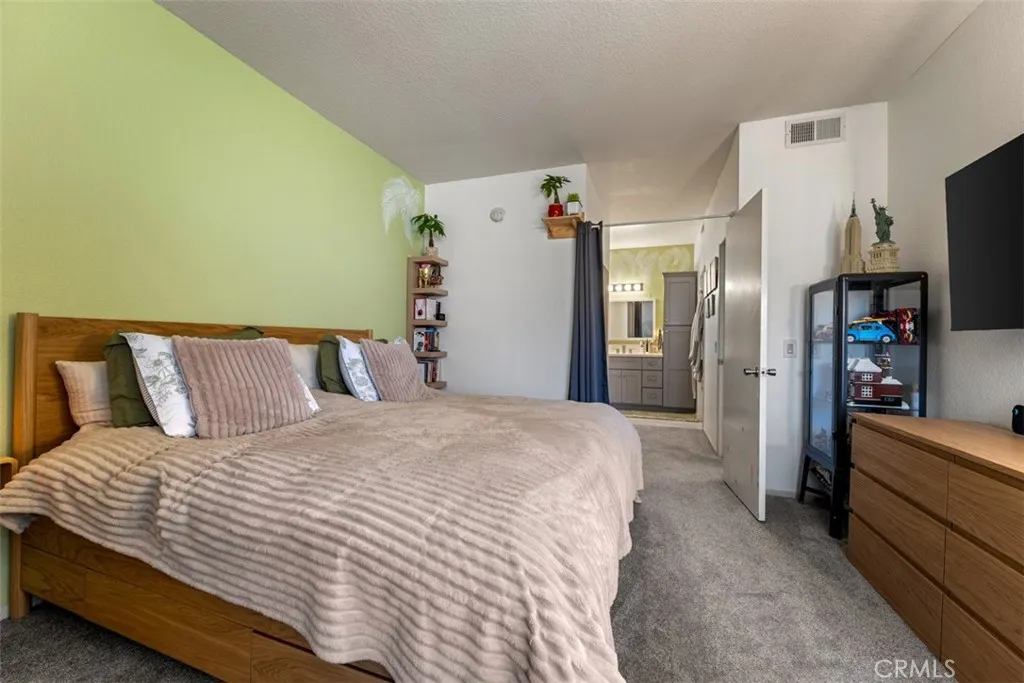 Bright and spacious bedroom