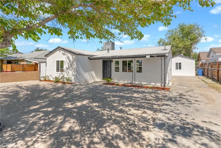 45040 Redwood Avenue, Lancaster, California 93534