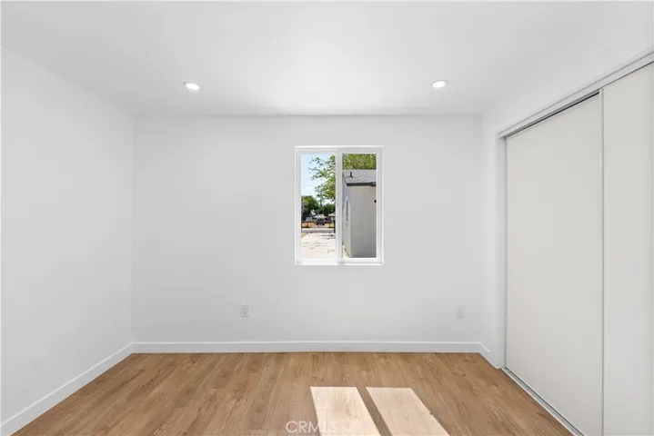 45040 Redwood Avenue, Lancaster, California 93534