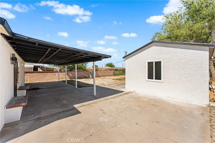 45040 Redwood Avenue, Lancaster, California 93534