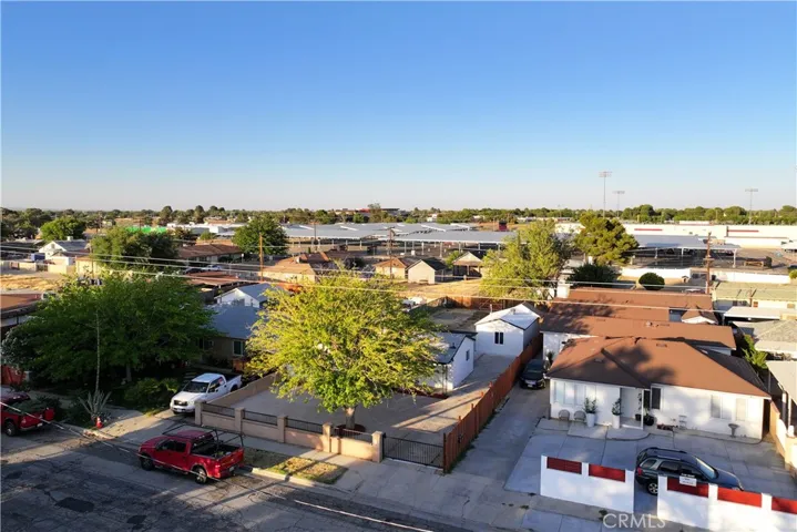 45040 Redwood Avenue, Lancaster, California 93534