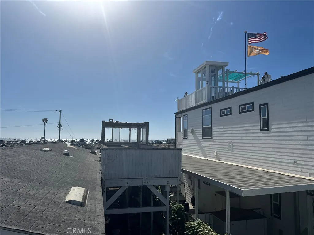 Ocean Breezes, Salty Air