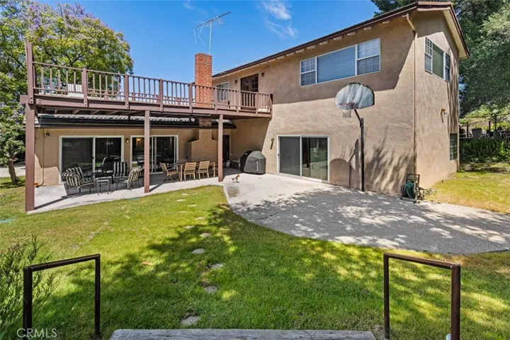 3369 Alginet Drive, Encino, California 91436