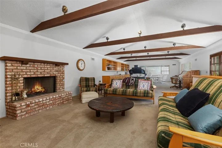 3369 Alginet Drive, Encino, California 91436