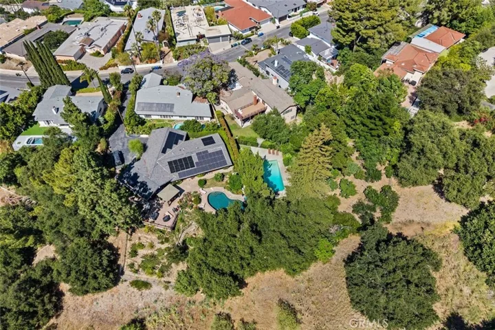 3369 Alginet Drive, Encino, California 91436