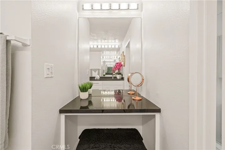 Large en suite bath room