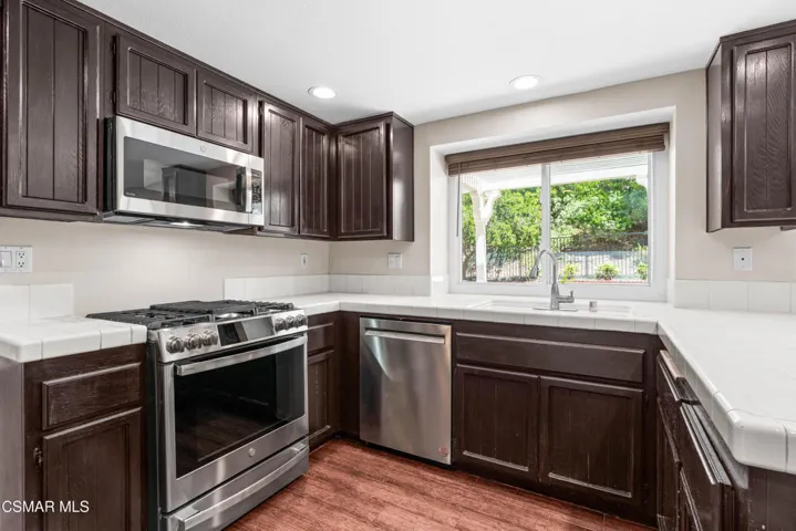 6421 Smoke Tree Ave-Kit 2