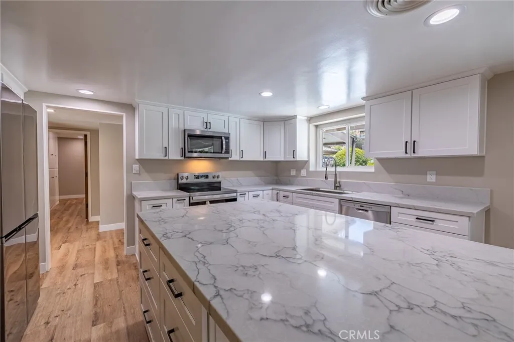 3860 Valley Lights Drive, Pasadena, California 91107 — photo 5
