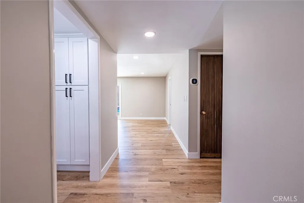 3860 Valley Lights Drive, Pasadena, California 91107 — photo 4