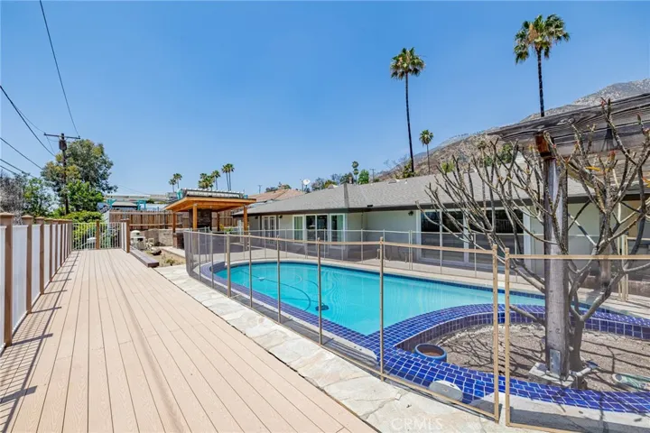 3860 Valley Lights Drive, Pasadena, California 91107