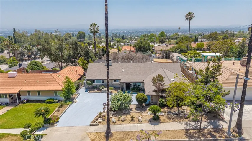 3860 Valley Lights Drive, Pasadena, California 91107
