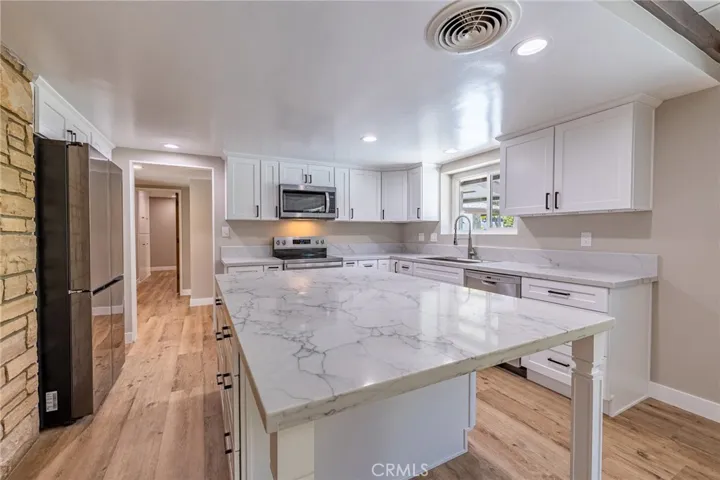 3860 Valley Lights Drive, Pasadena, California 91107