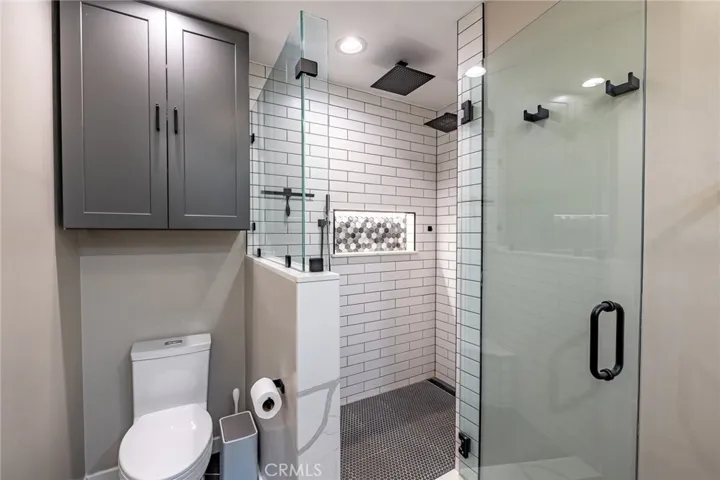 3860 Valley Lights Drive, Pasadena, California 91107