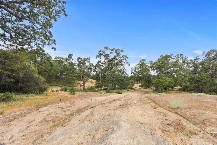 28207 Oaks Rancho, Keene, California 93531