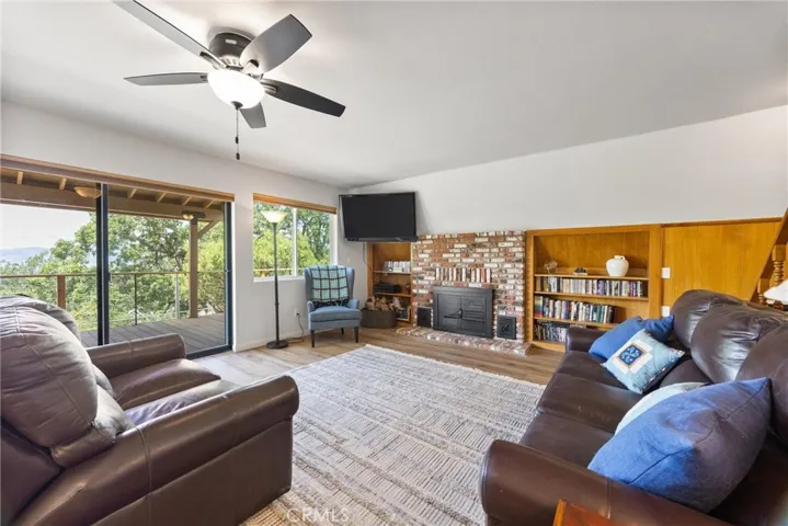 28207 Oaks Rancho, Keene, California 93531