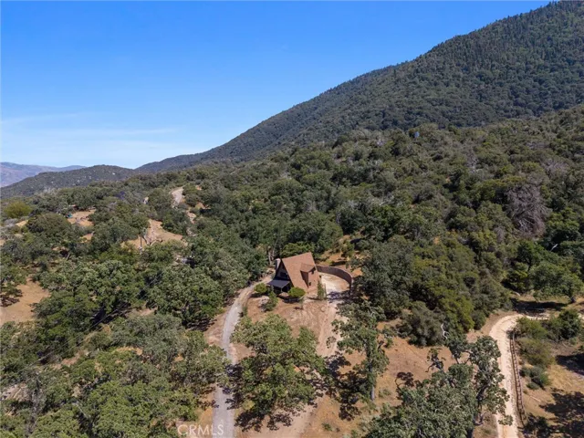 28207 Oaks Rancho, Keene, California 93531