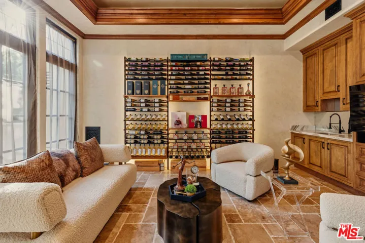 2374 Earls Court, Los Angeles, California 90077