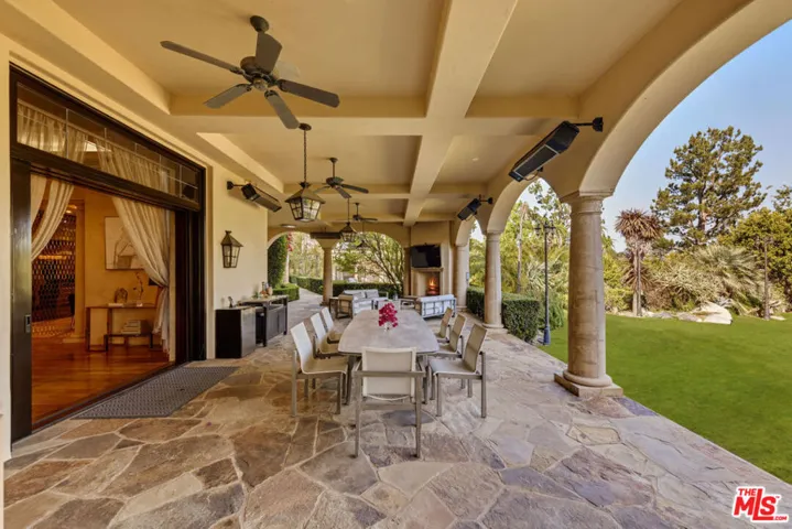 2374 Earls Court, Los Angeles, California 90077
