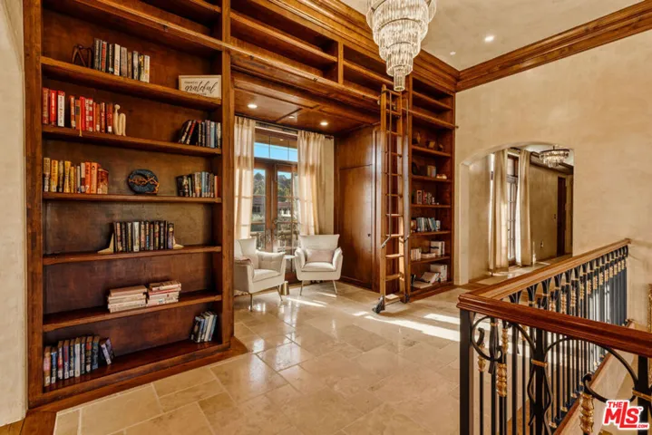 2374 Earls Court, Los Angeles, California 90077