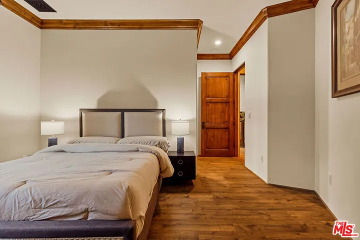 2374 Earls Court, Los Angeles, California 90077