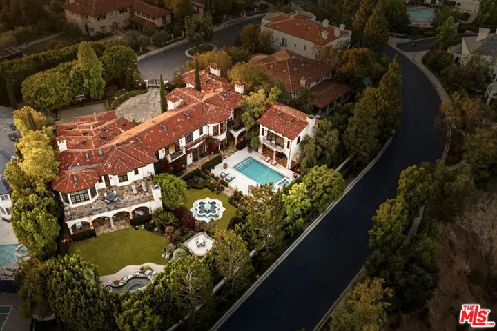 2374 Earls Court, Los Angeles, California 90077