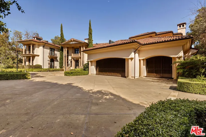 2374 Earls Court, Los Angeles, California 90077