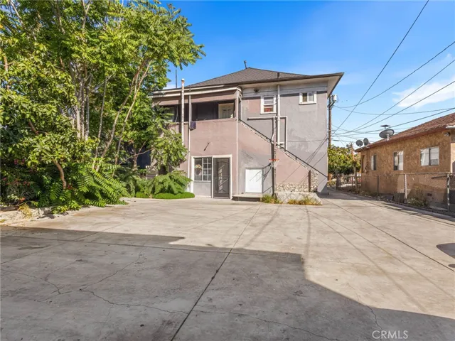 669 N Boyle, Los Angeles, California 90033