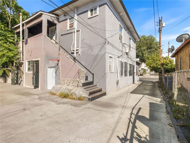669 N Boyle, Los Angeles, California 90033