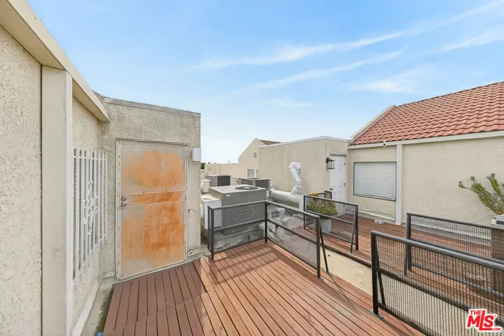 1118 Valencia Street 310, Los Angeles, California 90015