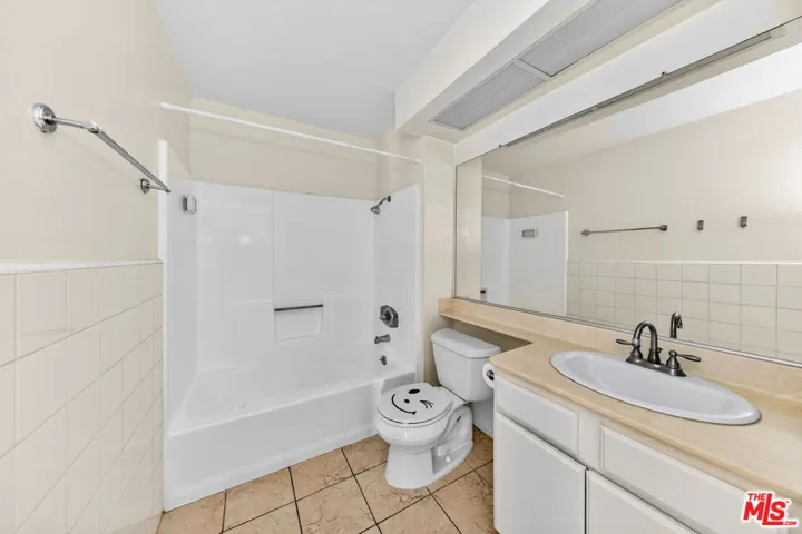 1118 Valencia Street 310, Los Angeles, California 90015
