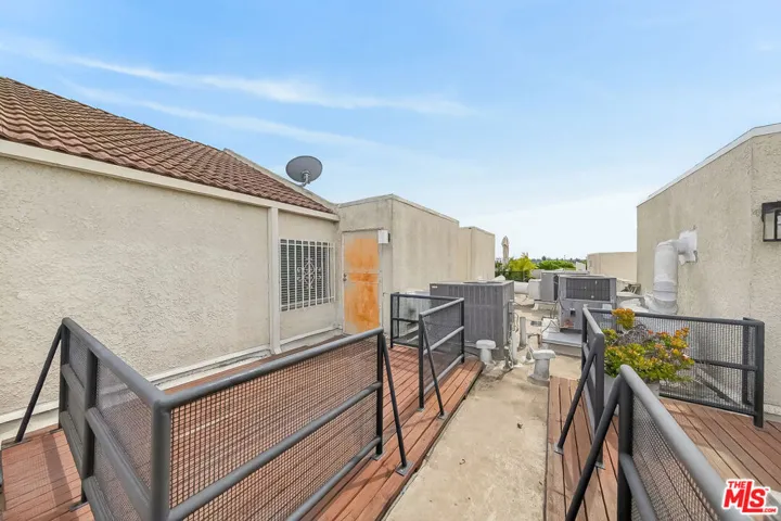 1118 Valencia Street 310, Los Angeles, California 90015