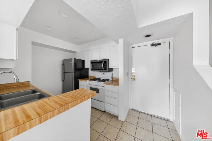 1118 Valencia Street 310, Los Angeles, California 90015