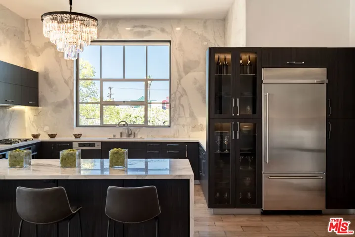 710 N Orlando Avenue 201, West Hollywood, California 90069