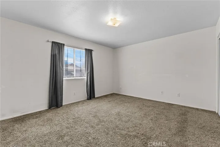 13806 Salado, Victorville, California 92392