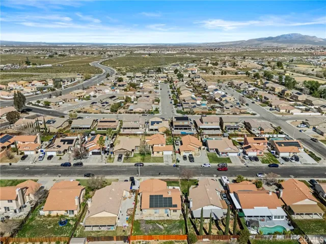 13806 Salado, Victorville, California 92392
