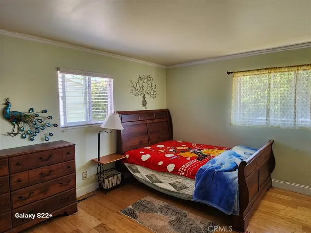 Upper1 bedroom2