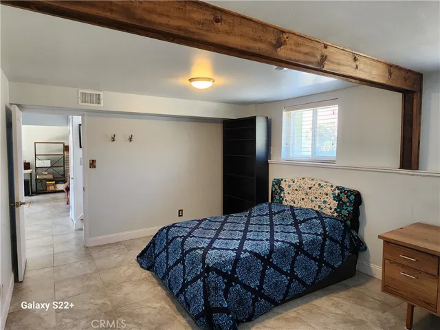 Lower bedroom1