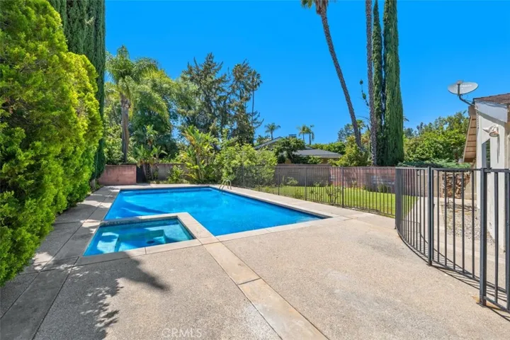 4500 Callada Place, Tarzana, California 91356