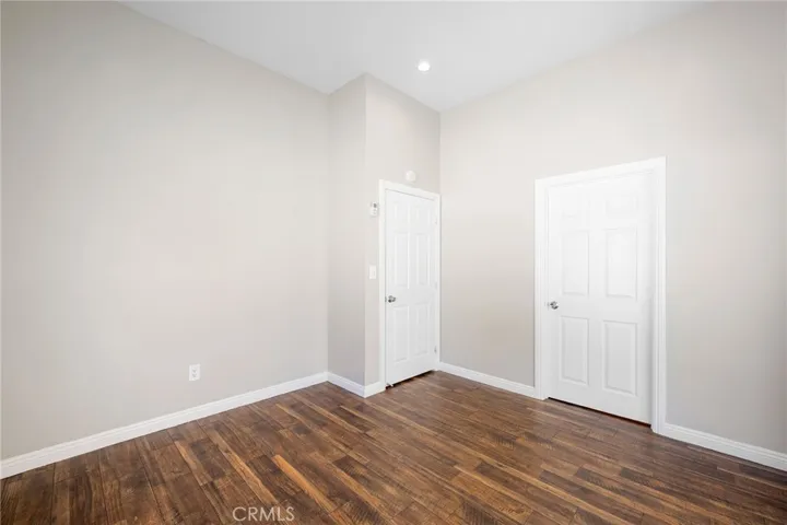 10227 Helendale Avenue, Tujunga, California 91042