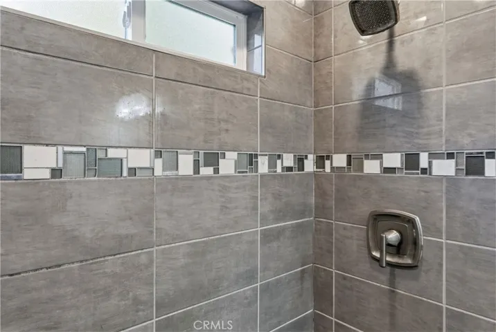 Guest Shower