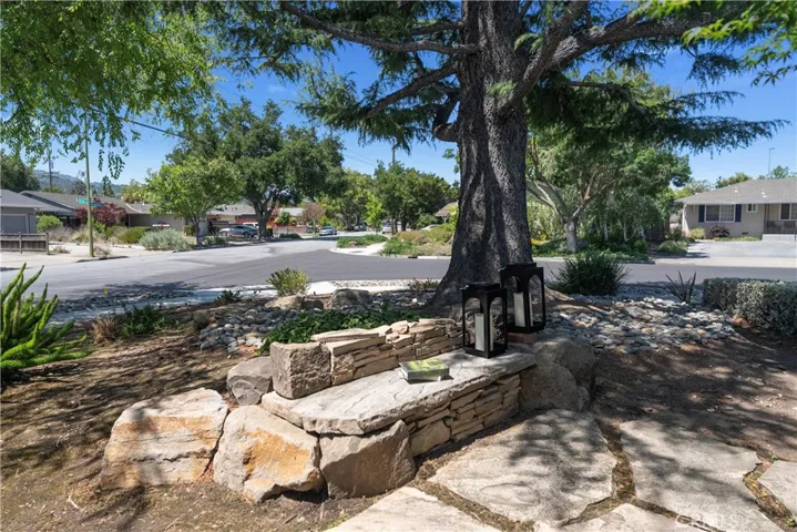 Front Yard Sitting Area