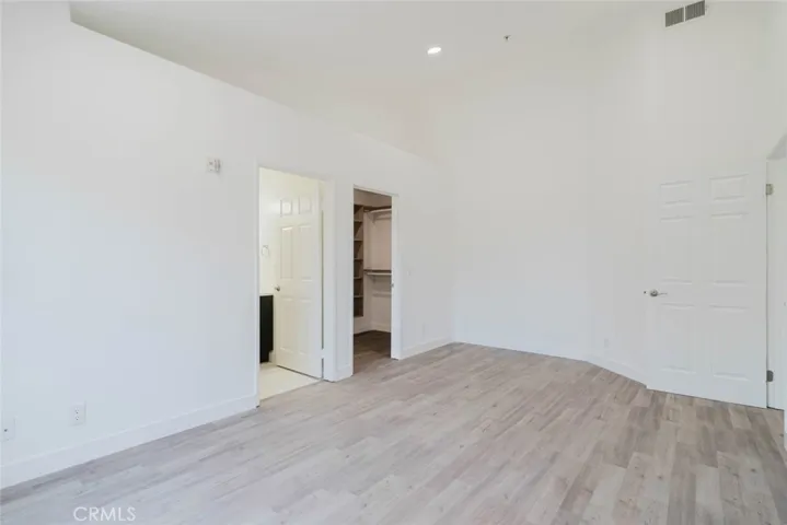 18347 Saticoy Street 26, Reseda, California 91335
