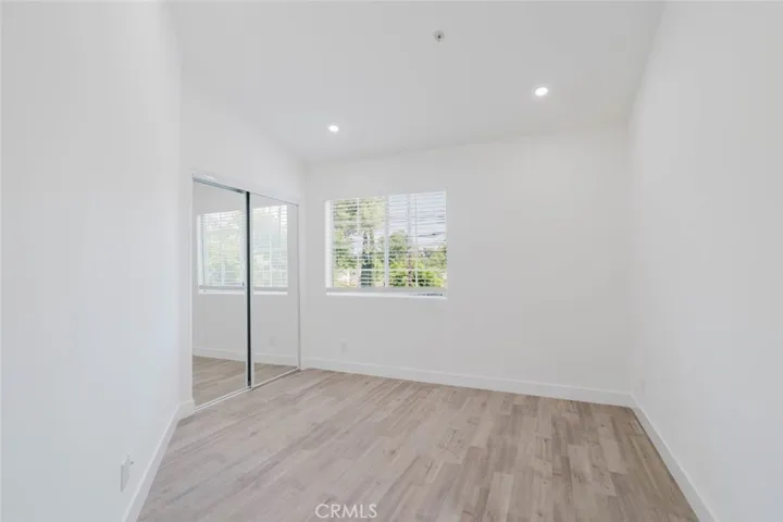 18347 Saticoy Street 26, Reseda, California 91335