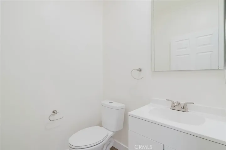 18347 Saticoy Street 26, Reseda, California 91335