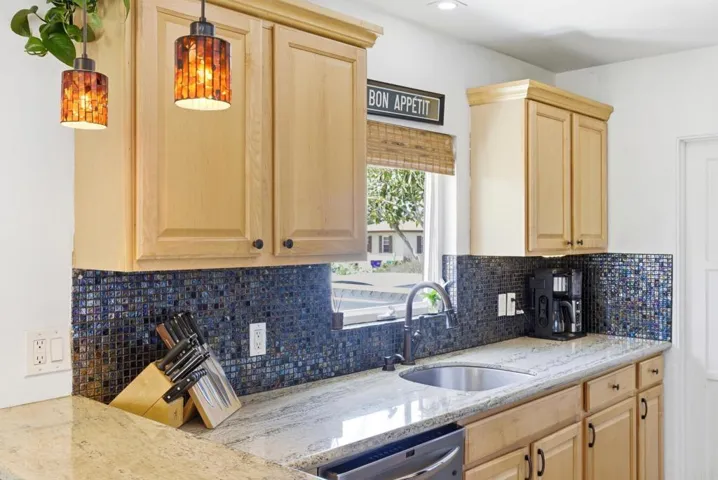 2427 Commonwealth Avenue, San Diego, California 92104
