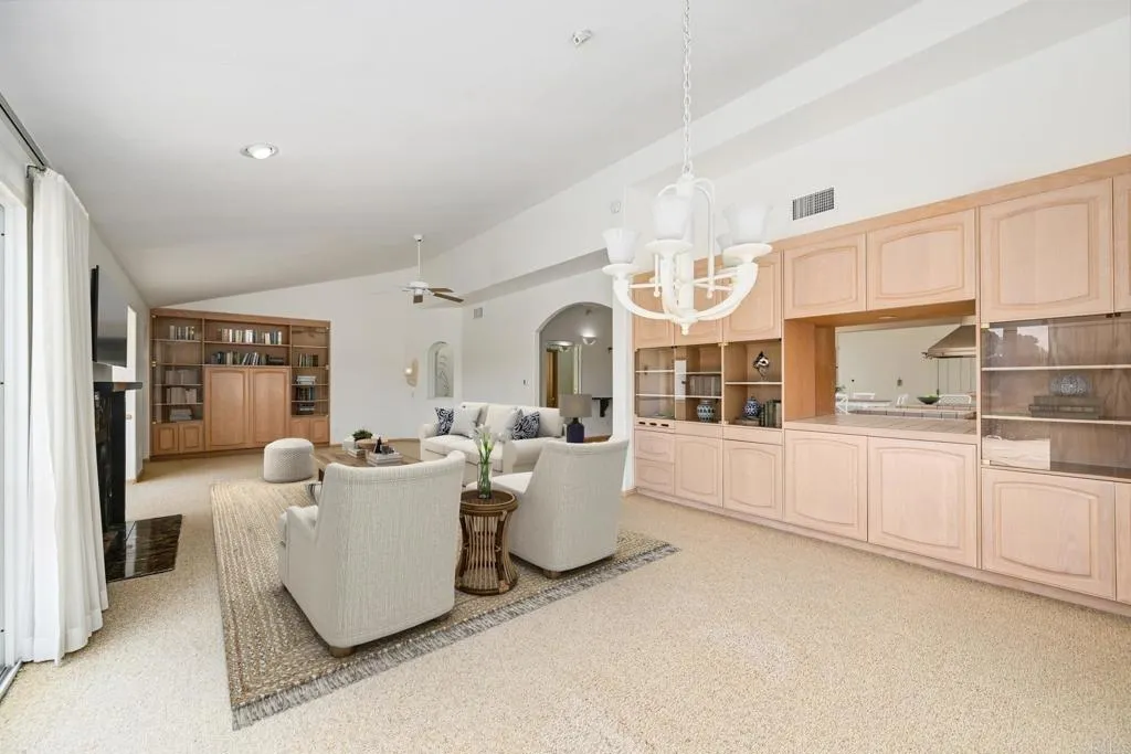 https://zimg.paragon.ice.com/ParagonImages/Property/PP/CR/400113501/6/533/400/2abbe08a63f5d3ddc50283